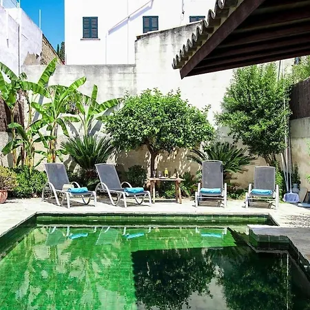 Traditional 3-bedroom Semi-detached House With Pool Located In The Historic Town Center By Renthousing Pollenca